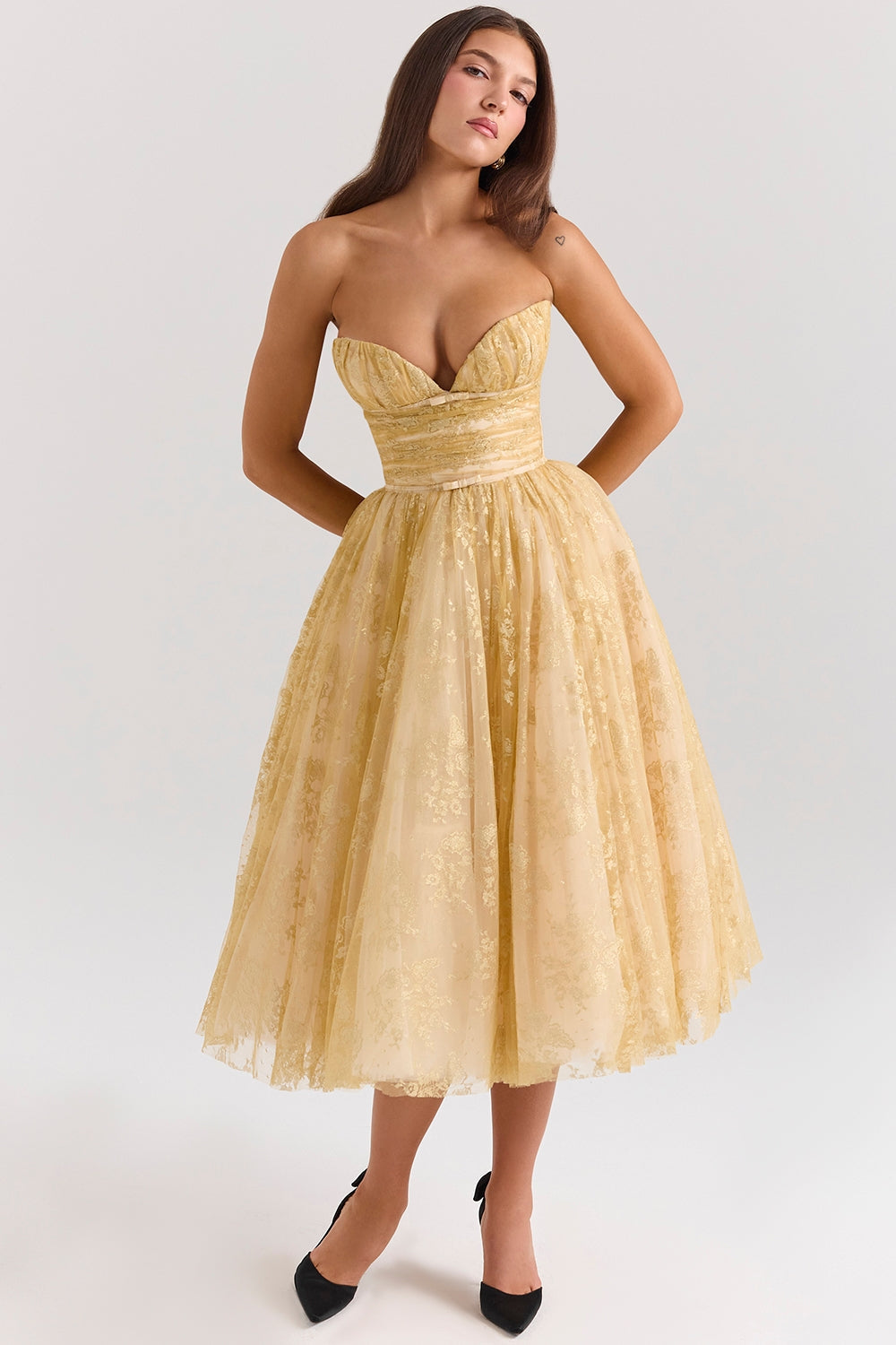 Vestido de corsé dorado Millie