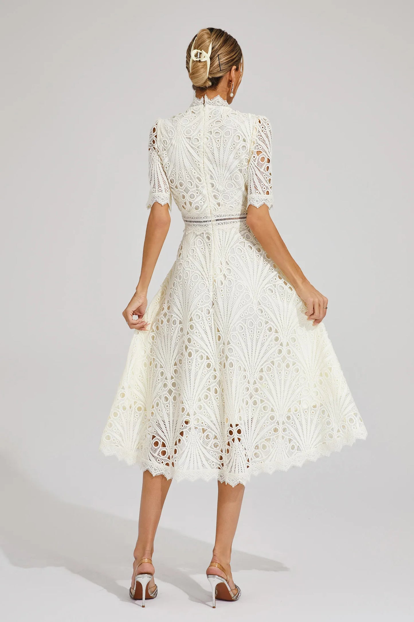 Hallie | Vestido Midi de Encaje