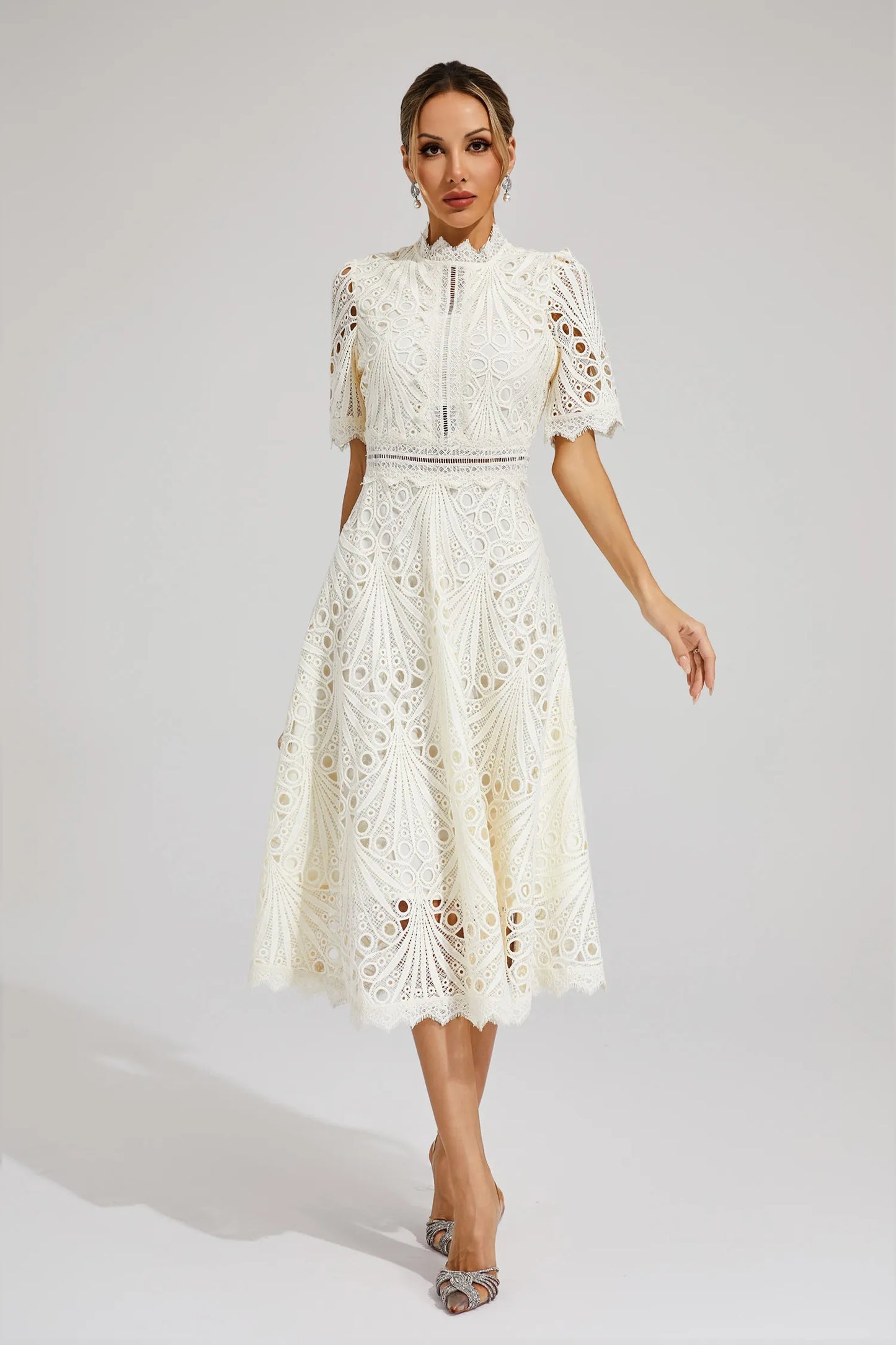 Hallie | Vestido Midi de Encaje