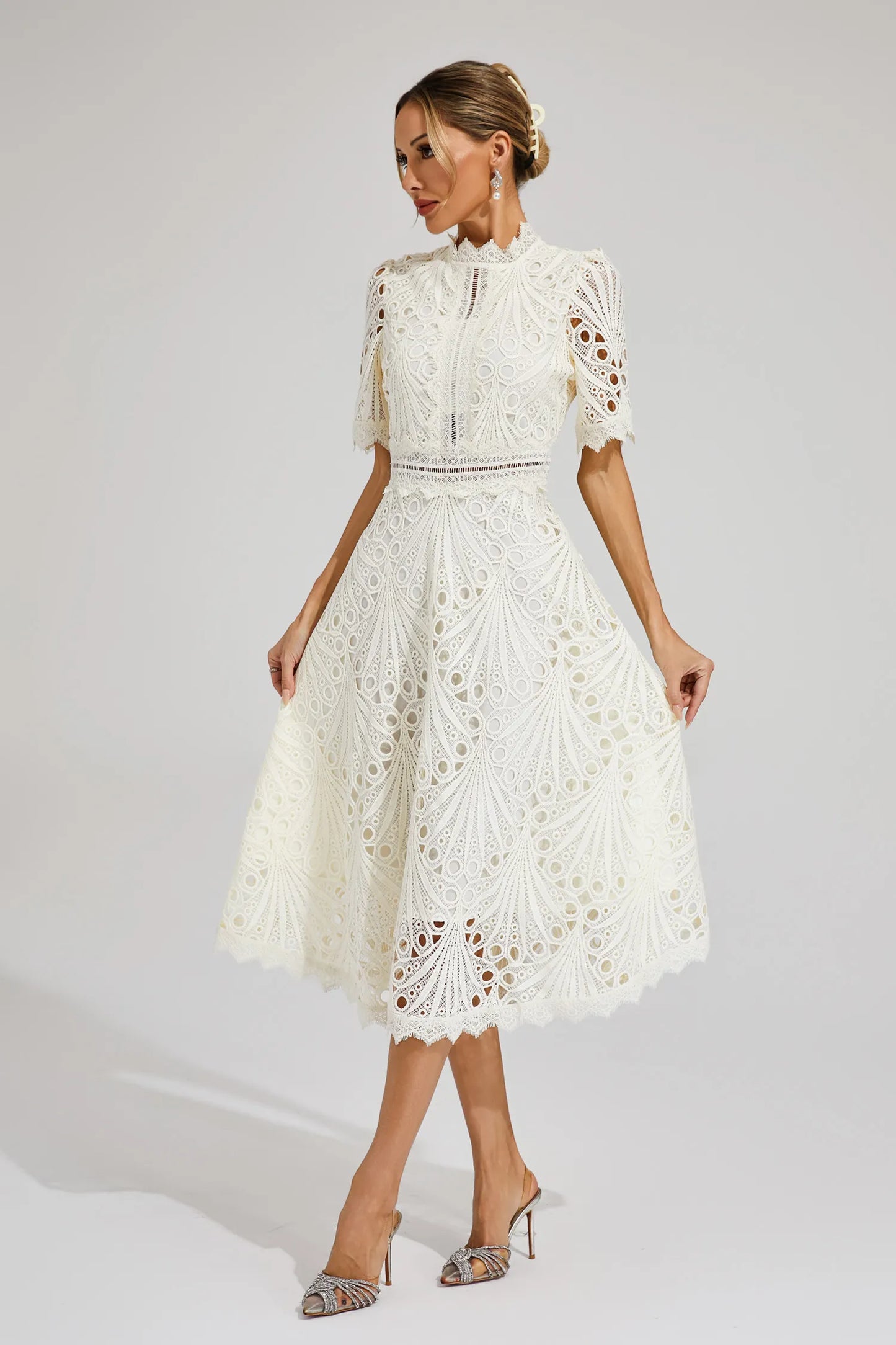 Hallie | Vestido Midi de Encaje