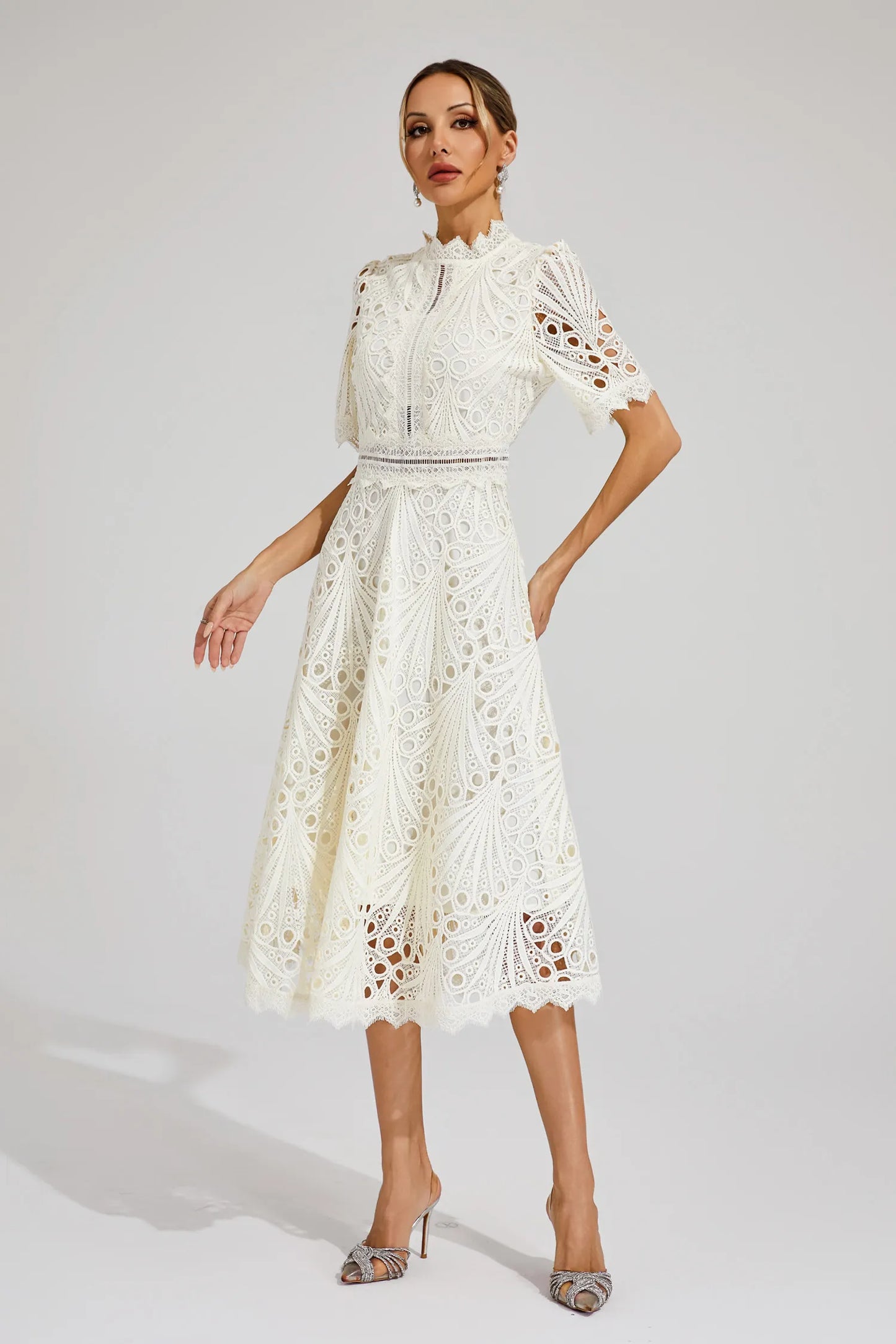 Hallie | Vestido Midi de Encaje