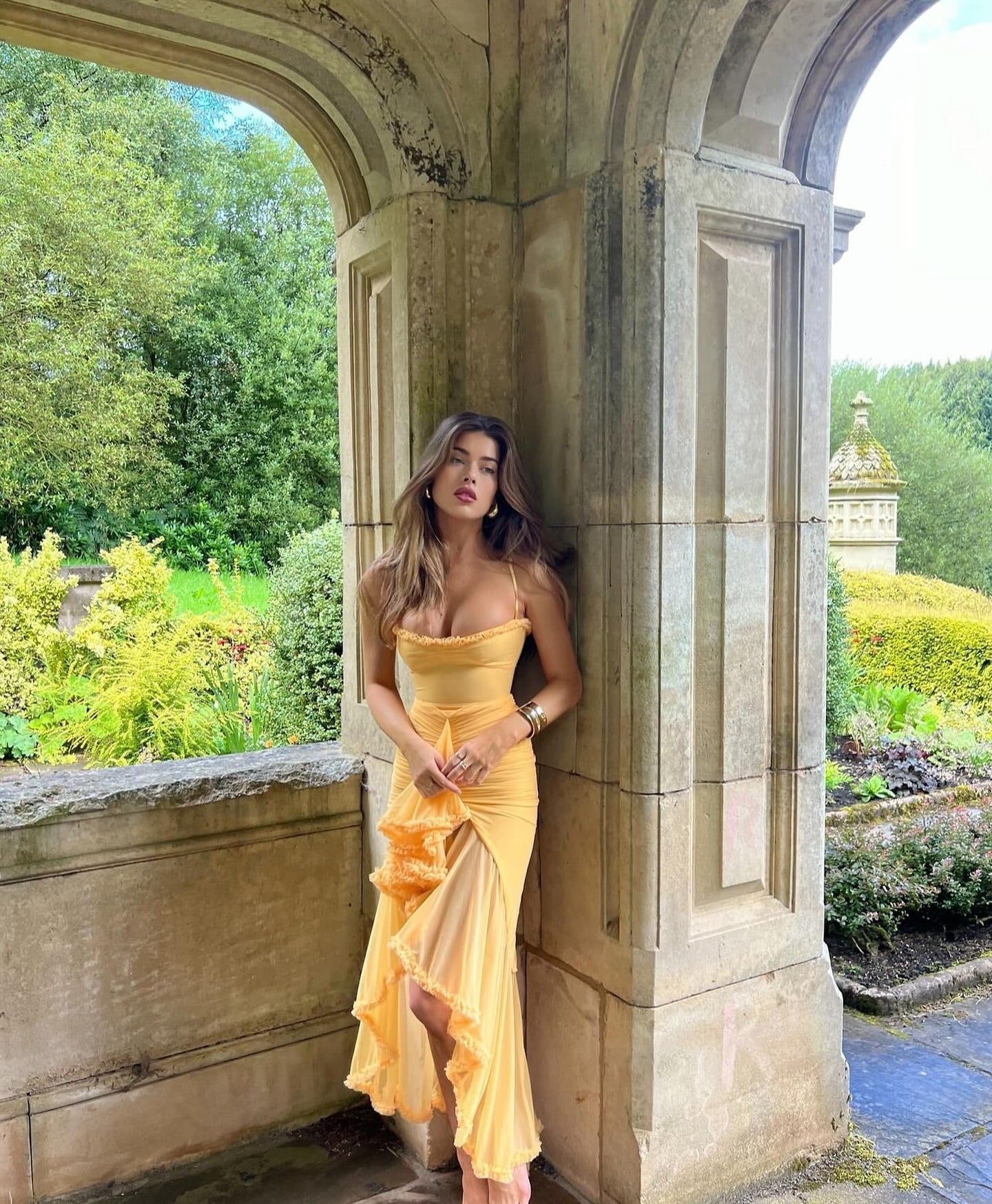Ruby | Elegante Vestido con Volantes