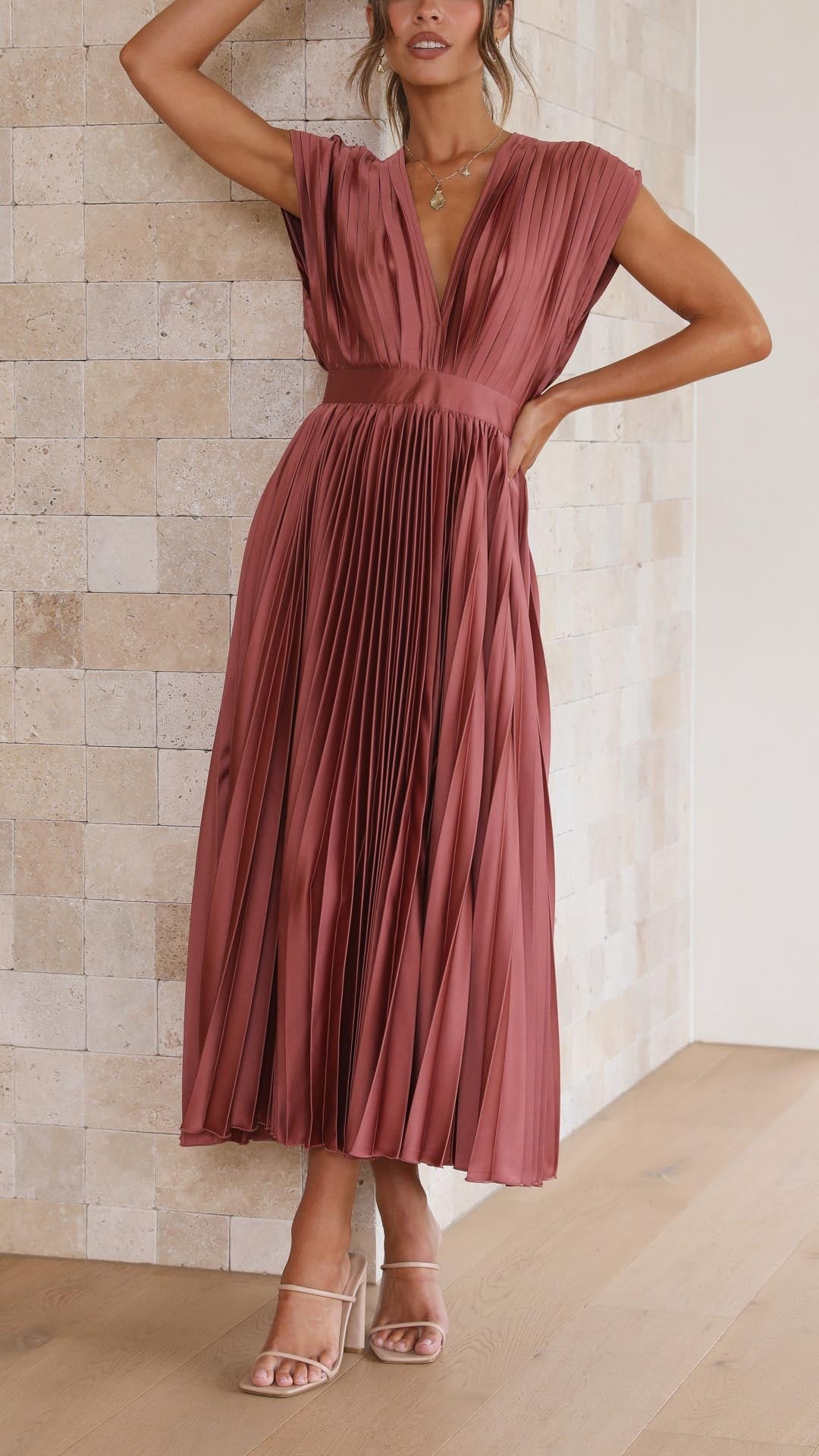 Vestido Elisa™ – Elegancia Plisada