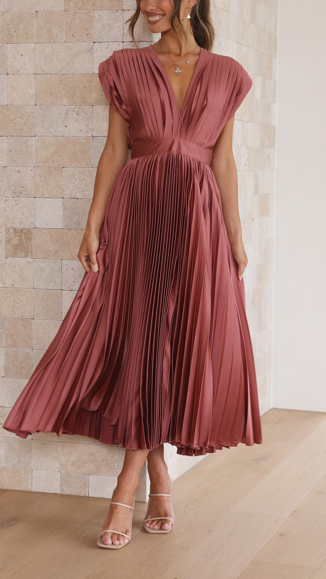 Vestido Elisa™ – Elegancia Plisada