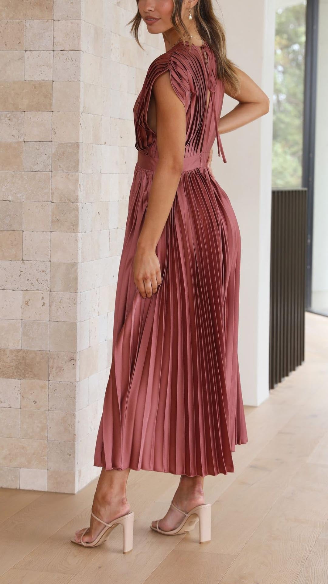 Vestido Elisa™ – Elegancia Plisada
