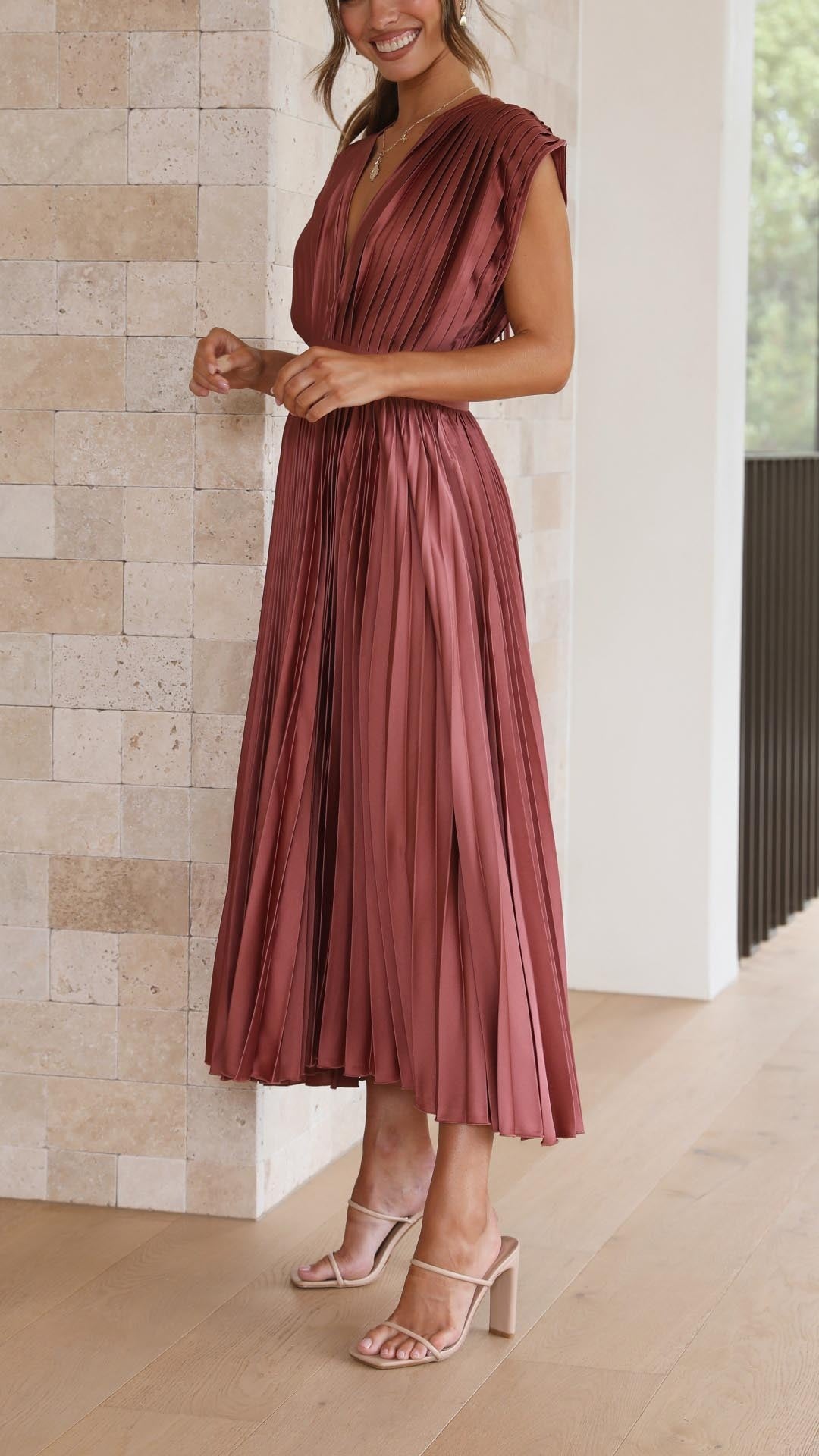 Vestido Elisa™ – Elegancia Plisada