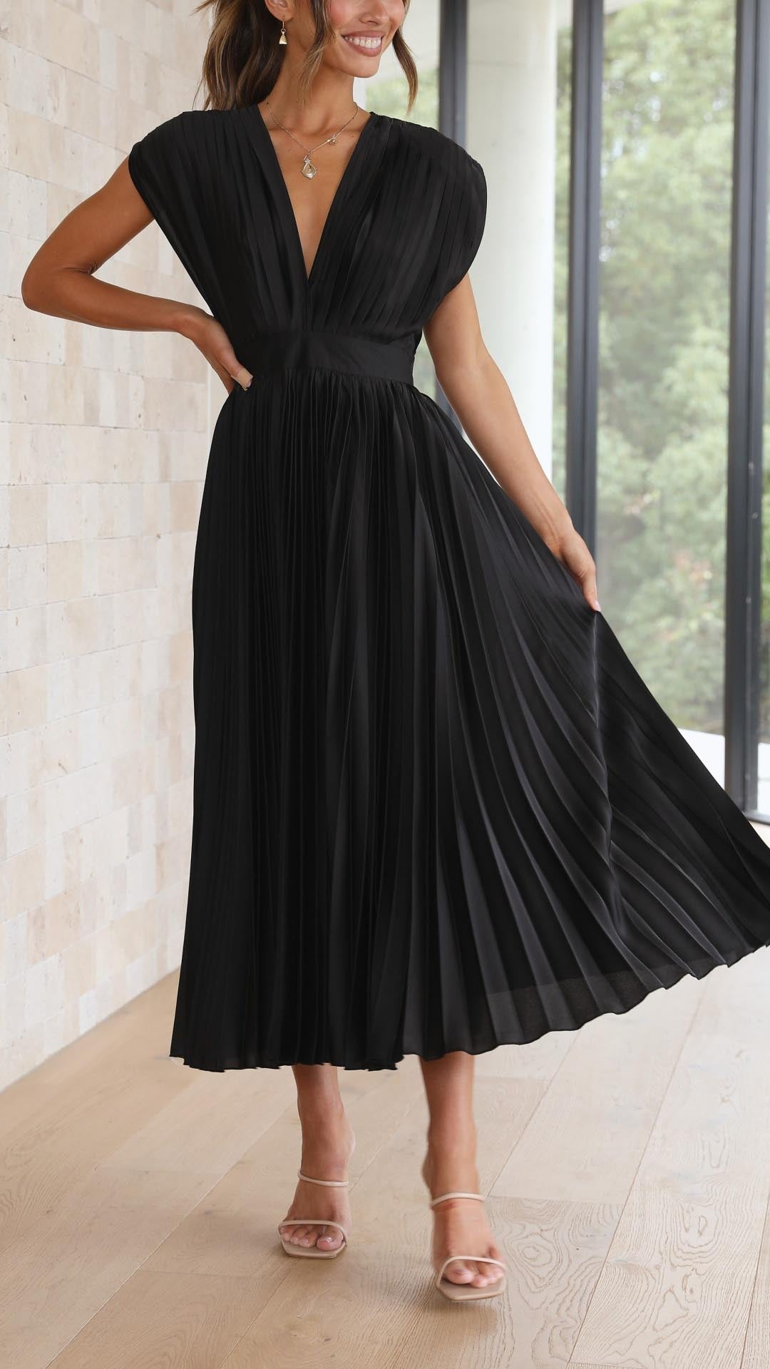 Vestido Elisa™ – Elegancia Plisada