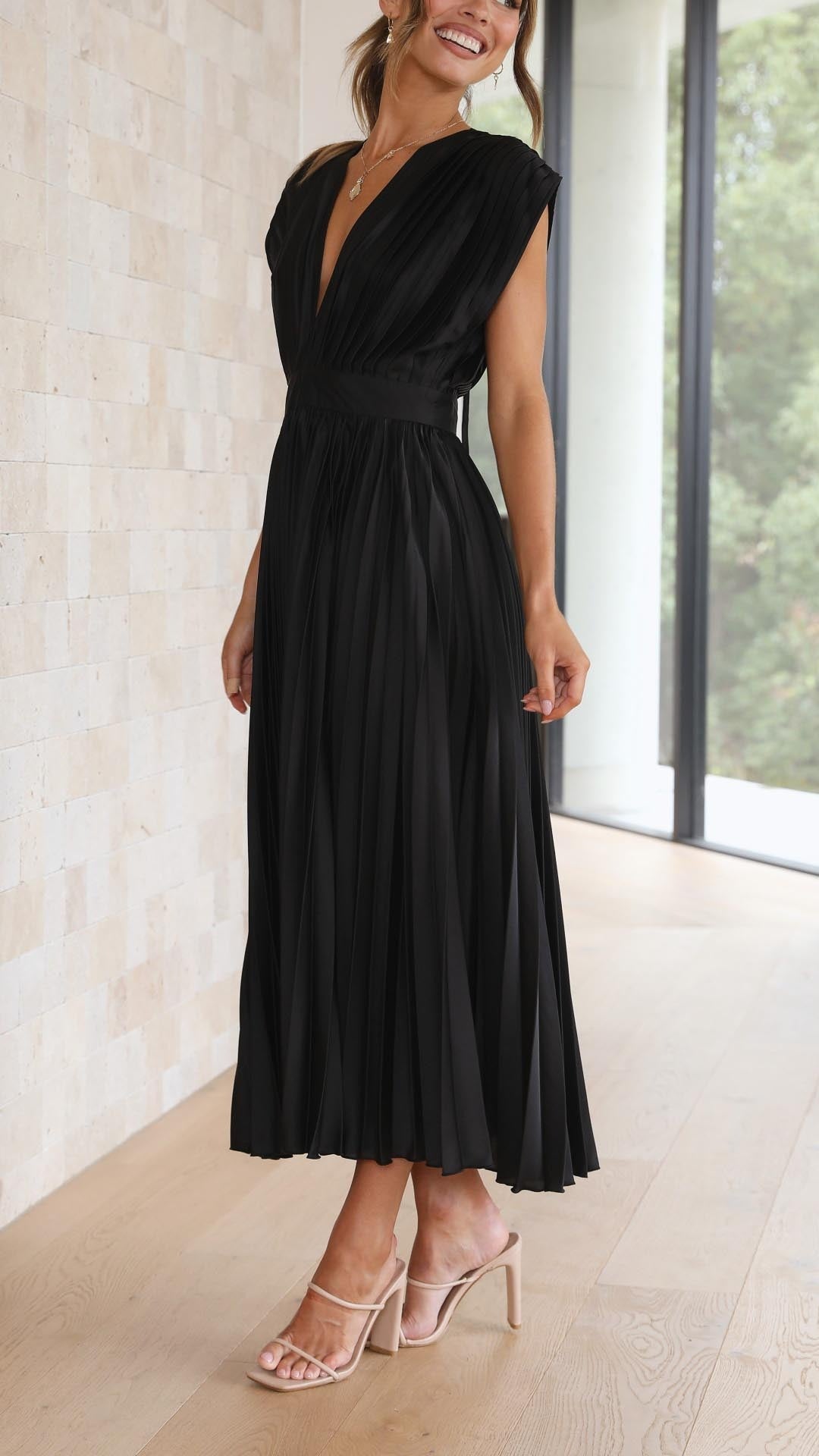 Vestido Elisa™ – Elegancia Plisada