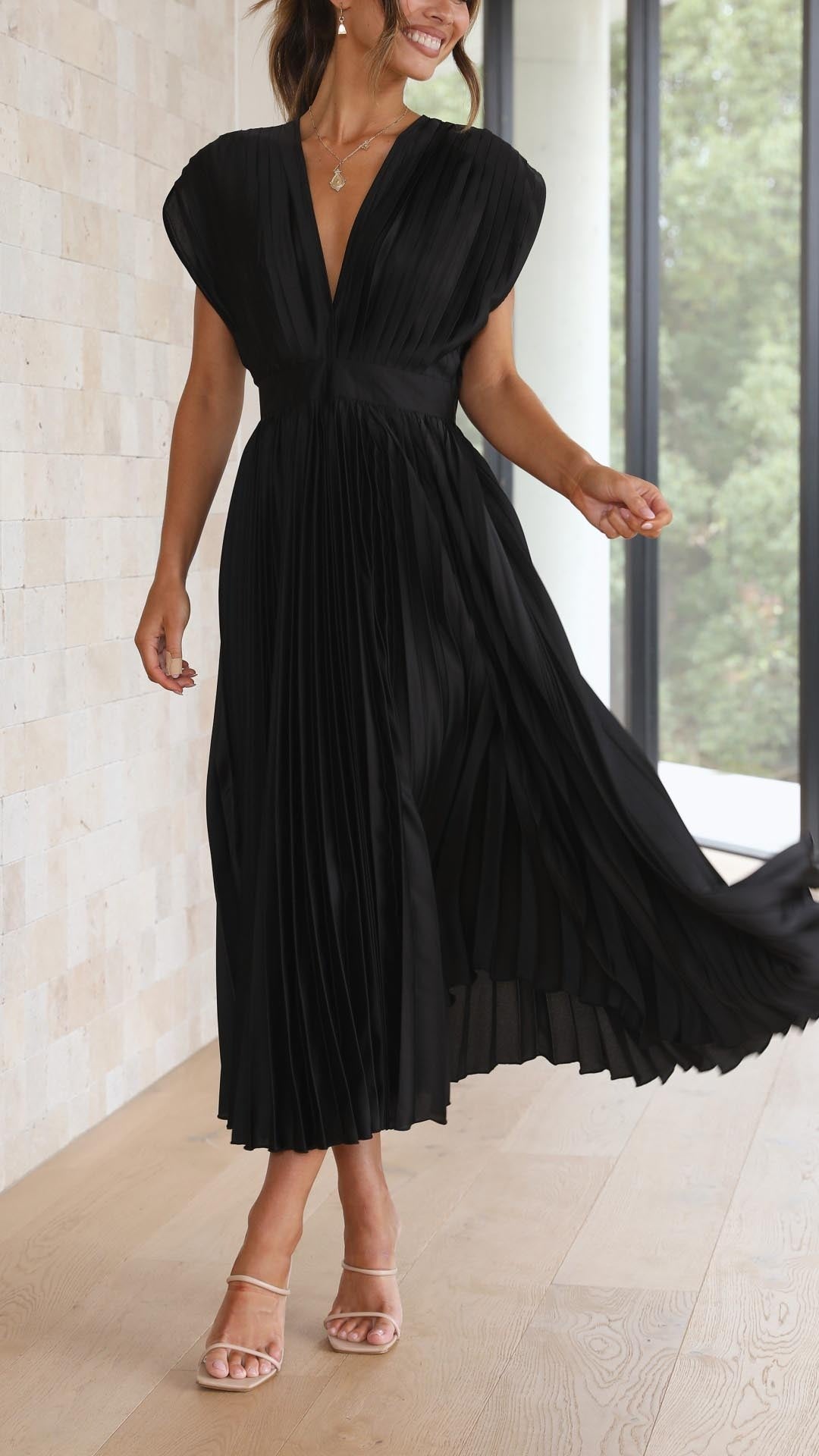 Vestido Elisa™ – Elegancia Plisada