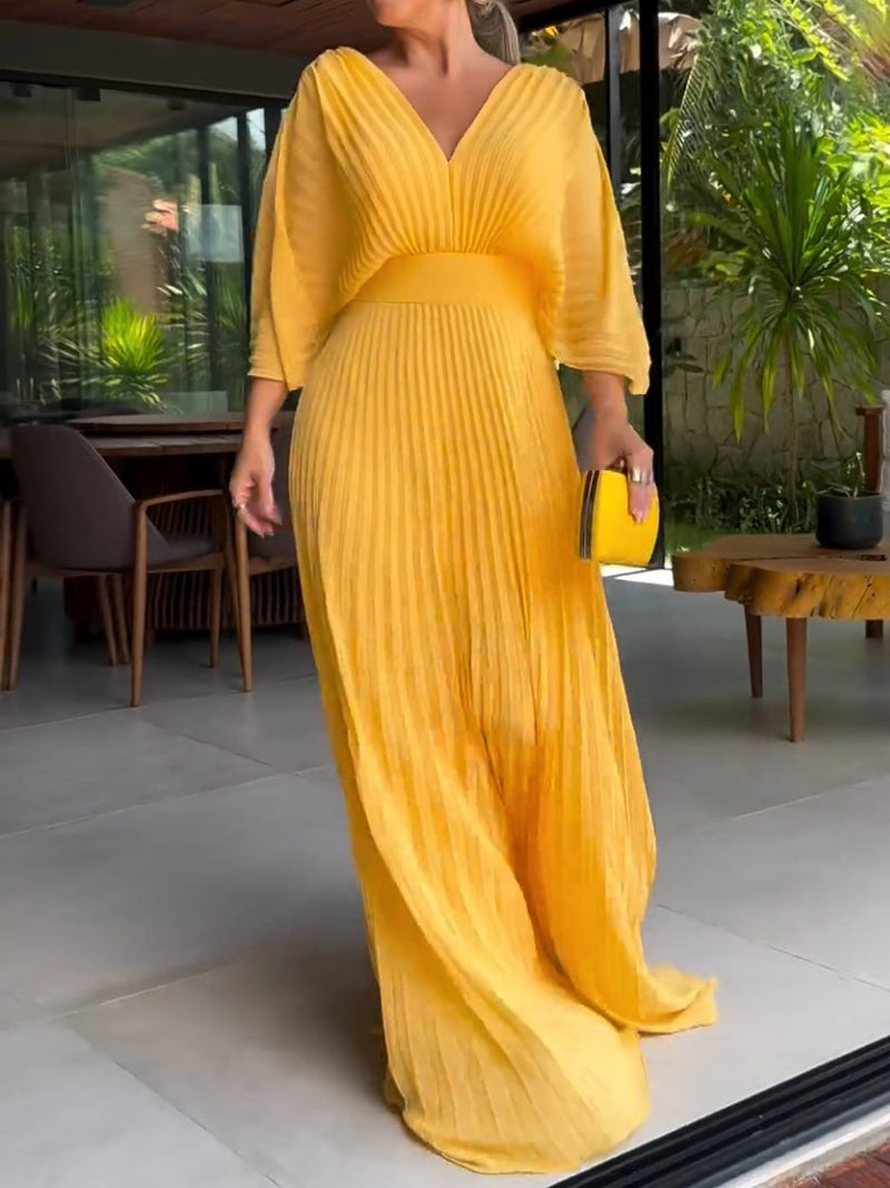 Vestido Claudia™️ – Glamour Plisado y Sofisticación